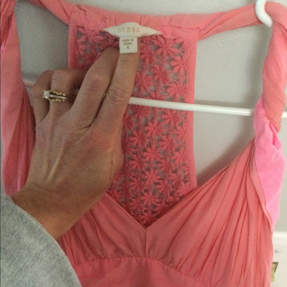 Guess dress size 6 fits like a sm or XS